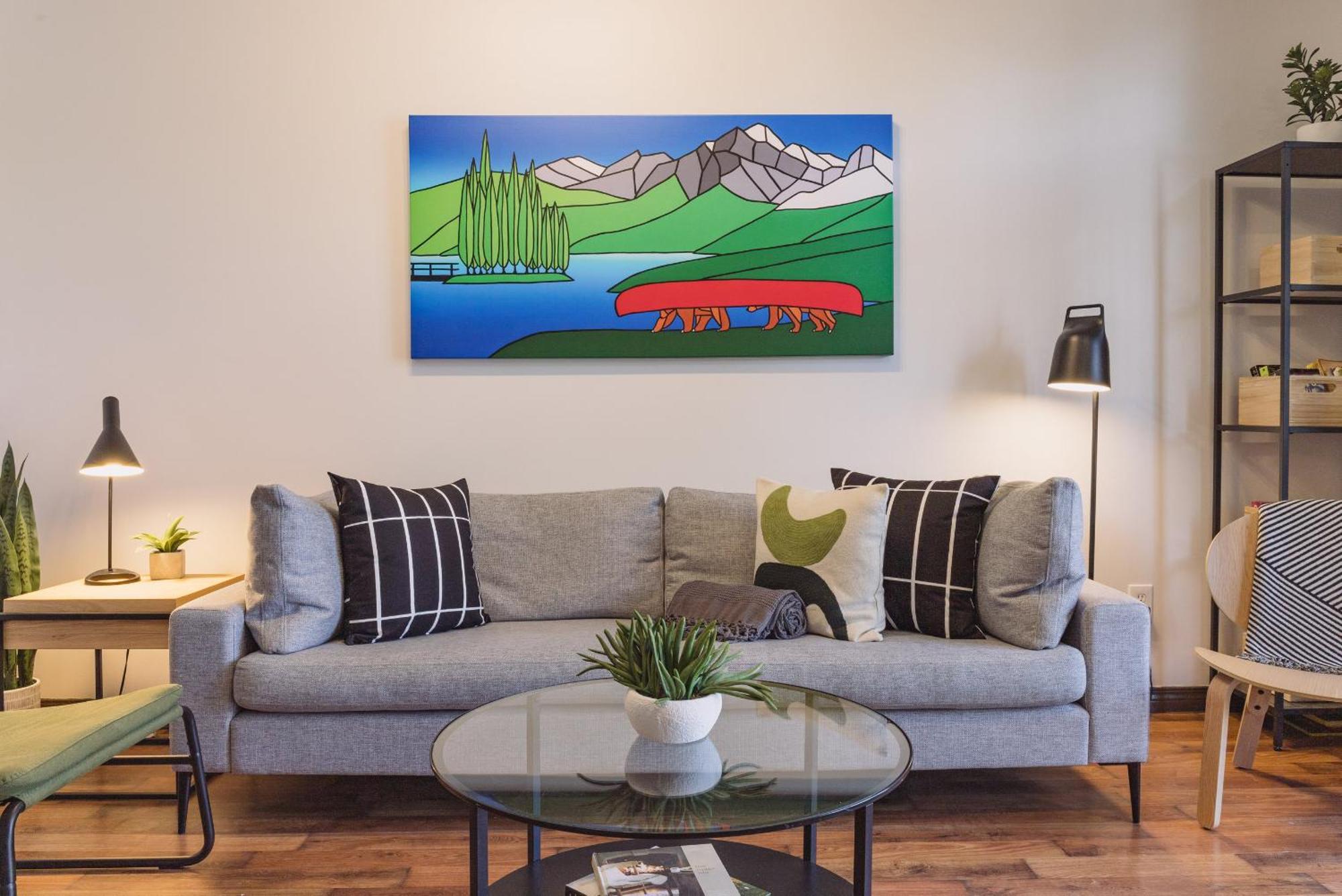 Grassihaus Mountain Getaway Apartment Canmore Exterior photo